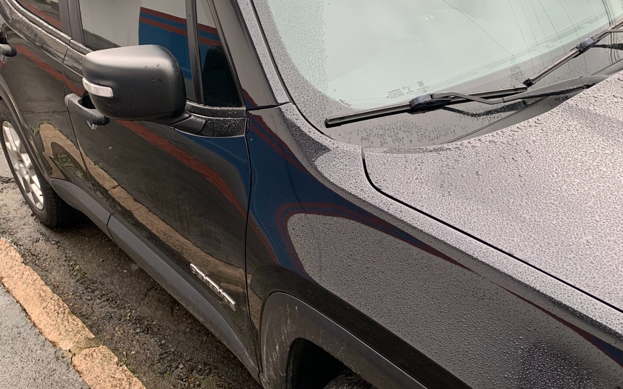 imagem-https://www.socarrao.com.br/sc-vehicle-images-prod/765288/1770128166238-renegade 02.JPEG